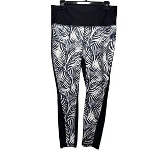 3x25* Xersion High Rise 7/8 Fitted Leggings Renata Black Tropical